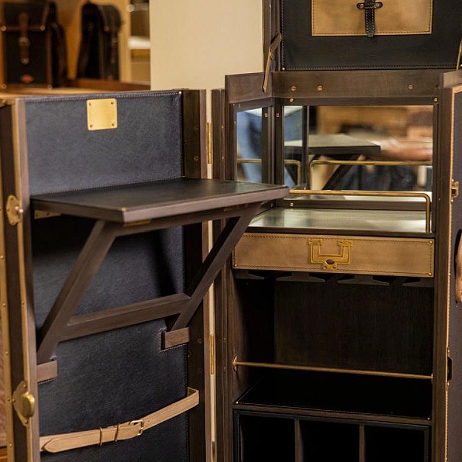 COCKTAIL BAR TRUNK by PRIZMIC & BRILL